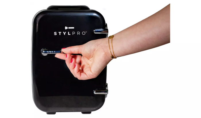 stylpro beauty fridge black mini hladilnik za kozmetiko