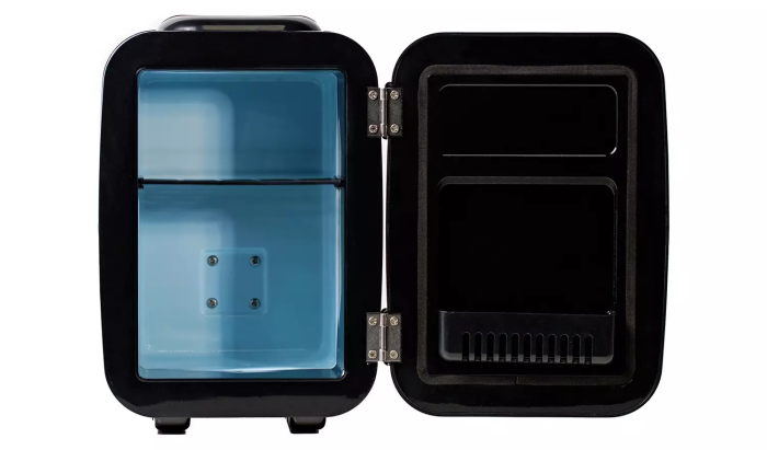 notranjost hladilnika za kozmetiko beauty fridge black